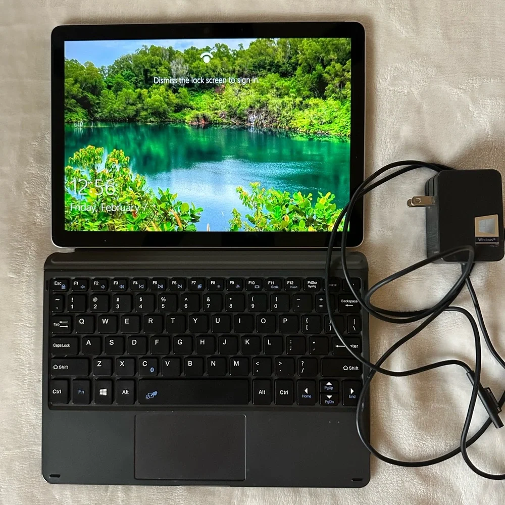 Microsoft Tablet Silver with Charger (used) works perfectly